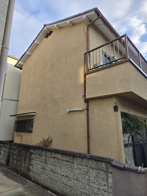 【施工事例】外壁のひび割れを根本解決！外壁剥離＆サイディング張り替え工事｜山科区ハウスプラネット株式会社