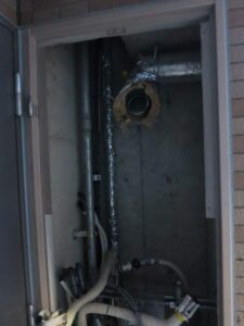 給湯器撤去中